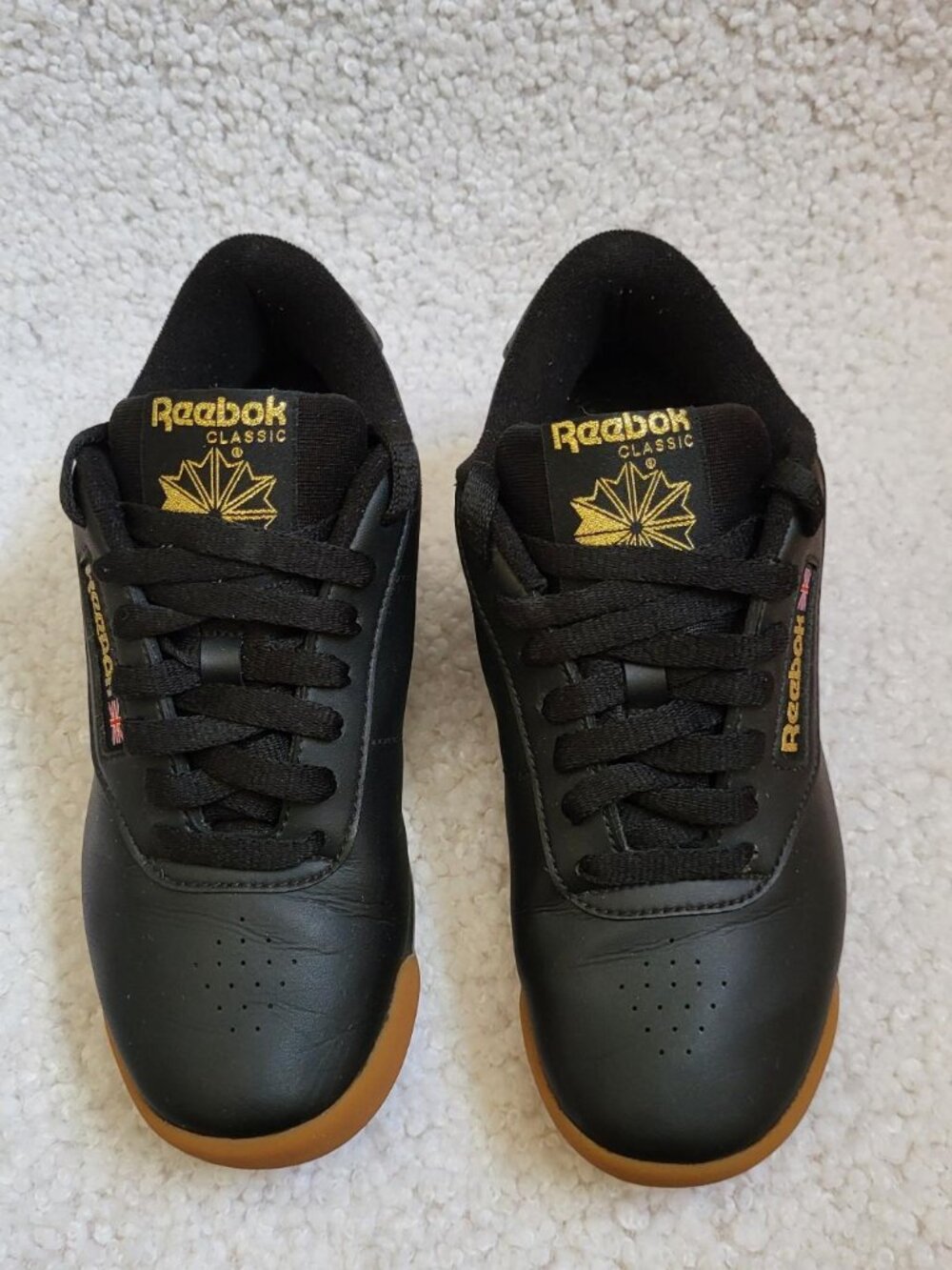 REEBOK WOMEN "CLASSIC" BLACK SNEAKERS WITH GOLD HIGHLIGHTS - SIZE 6 - LIKE NEW